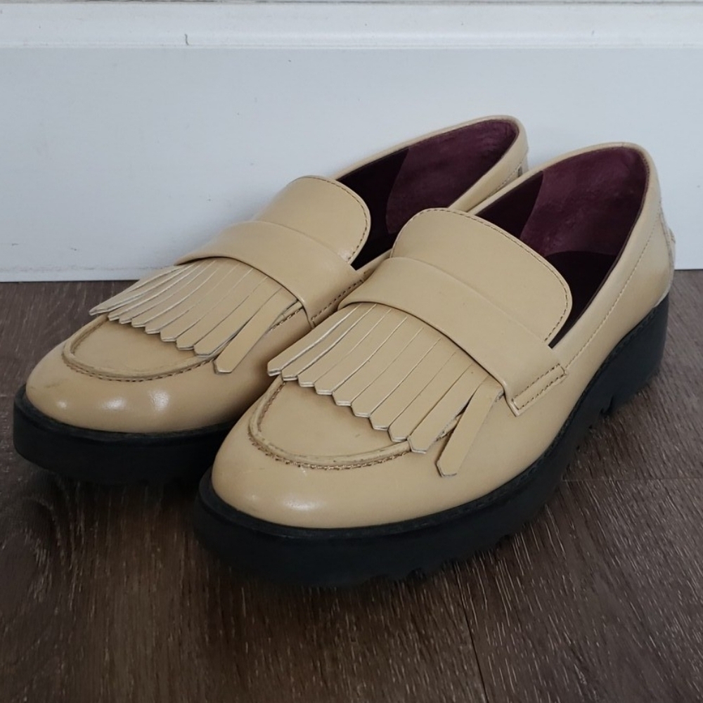 Franco Sarto 𝅺Chunky Lug Sole Cello Kilt Loafers Fringe Tassel, Cream Size 8 US